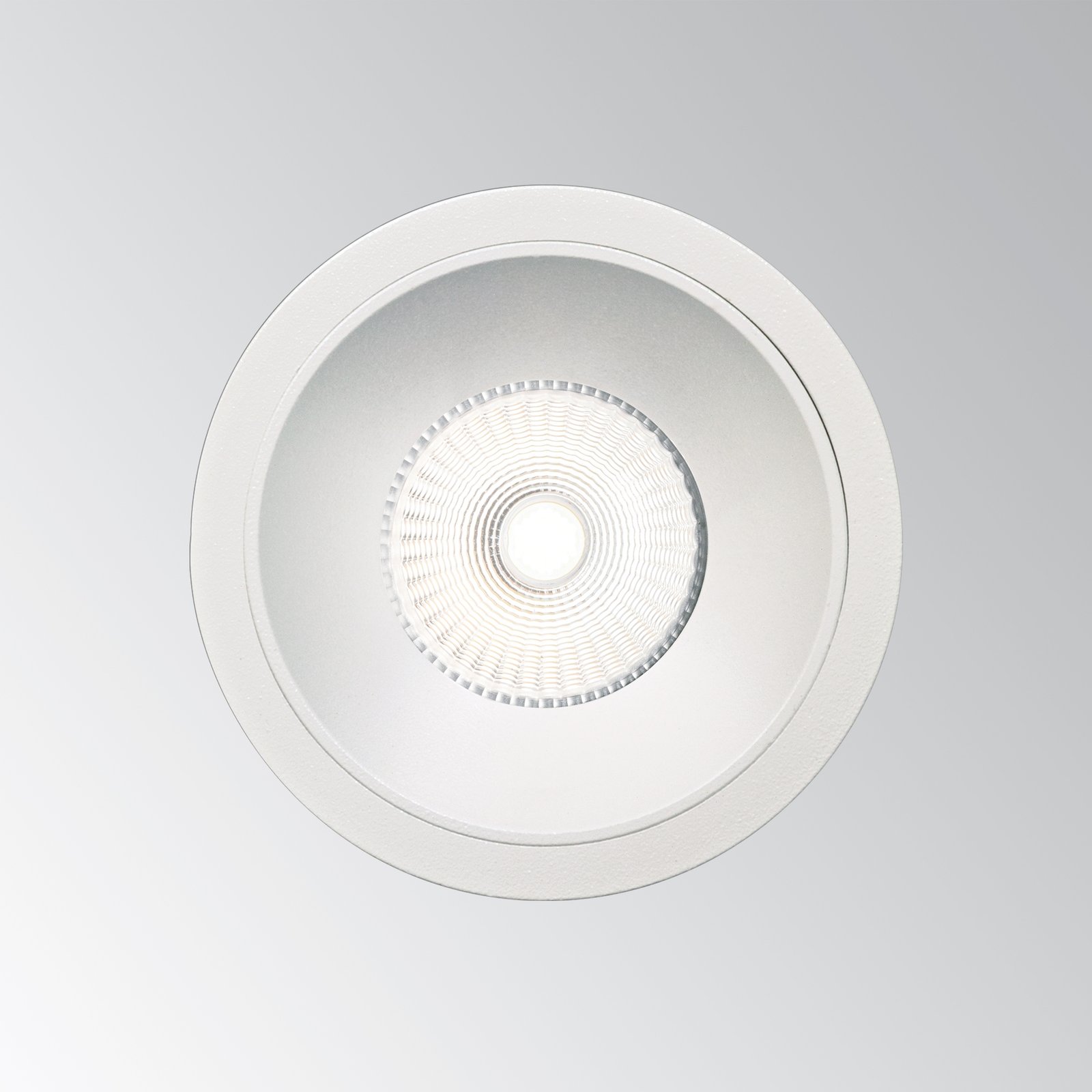 313191_EMO001_GAME_TRIM_ROUND_11W_3000K_IP65_BI_BI